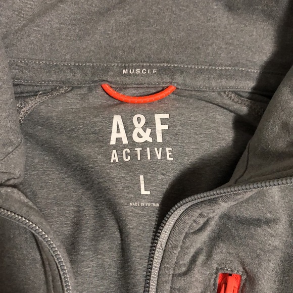 A&F Pullover - Picture 2 of 9